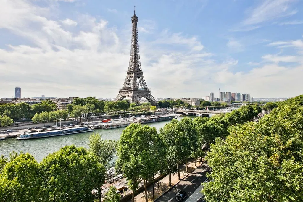 Eiffel Terraces Apartamento
