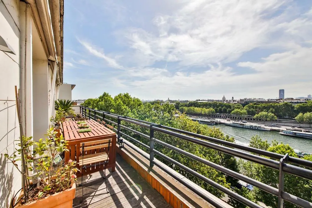 Apartamento Eiffel Terraces *